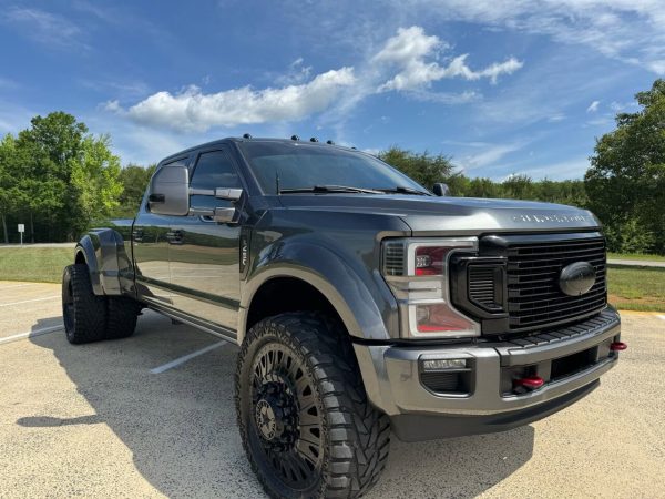 2020 Ford F450 Platinum w FX4 Off-Road Package