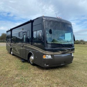 2013 Thor Motor Coach Class A RV Palazzo 33.1