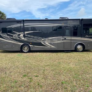 2013 Thor Motor Coach Class A RV Palazzo 33.1