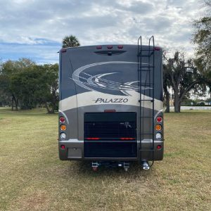 2013 Thor Motor Coach Class A RV Palazzo 33.1