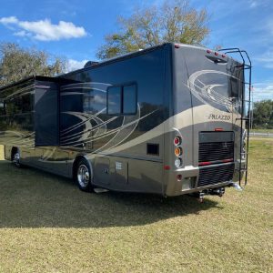 2013 Thor Motor Coach Class A RV Palazzo 33.1