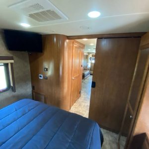 2013 Thor Motor Coach Class A RV Palazzo 33.1