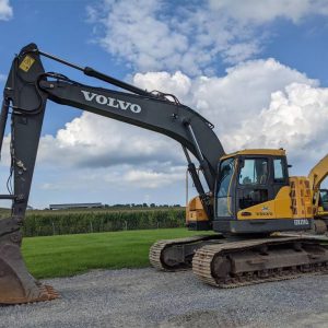 2011 VOLVO Excavators ECR235CL