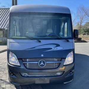 2013 Winnebago VIA 25Q