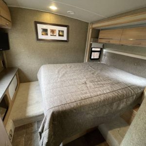 2013 Winnebago VIA 25Q