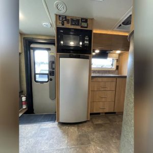 2013 Winnebago VIA 25Q