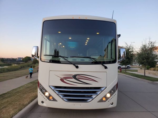 2019 Thor Motor Coach Class A RV HURRICANE 29M