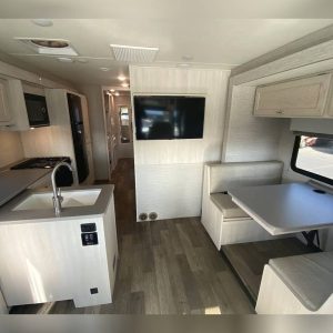 2020 Winnebago Class A RV INTENT 28Y