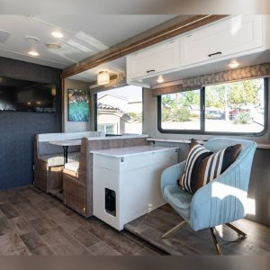 2018 Winnebago Class A RV INTENT 30R