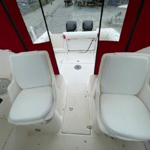 2002 Boston Whaler 255 Conquest