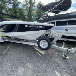 2003 Cobalt 220BR