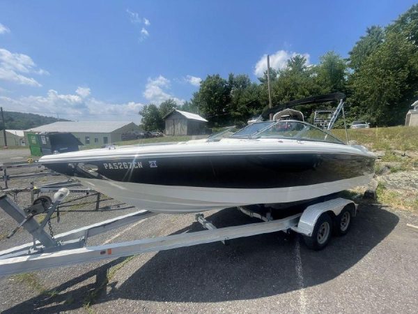 2003 Cobalt 220BR