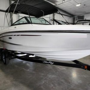 2017 Sea Ray 210SPX