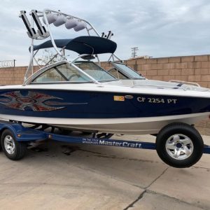 2003 MasterCraft X-9 Wakeboard Boat