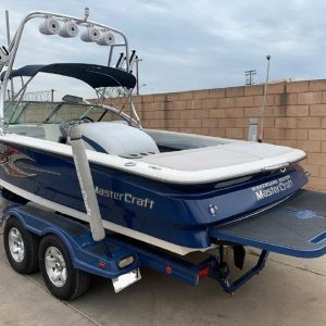 2003 MasterCraft X-9 Wakeboard Boat