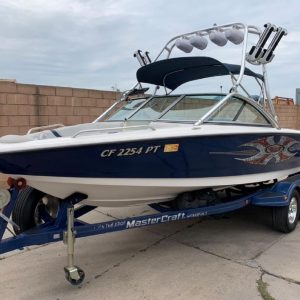 2003 MasterCraft X-9 Wakeboard Boat