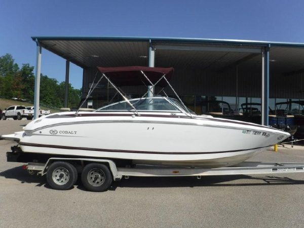 2010 Cobalt Boats 232