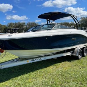 2020 Sea Ray SPX 230 OB