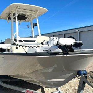 2020 Boston Whaler Montauk 210