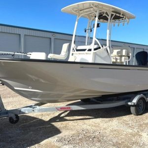 2020 Boston Whaler Montauk 210