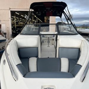 2004 Malibu Wakesetter 25 Ski Wakeboard Boat