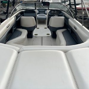 2004 Malibu Wakesetter 25 Ski Wakeboard Boat