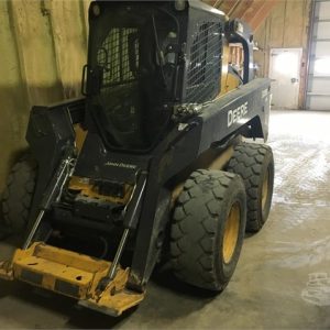 2015 Deere 328E Skid Steer