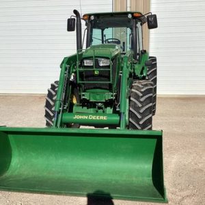 2016 John Deere 6120E MFWD