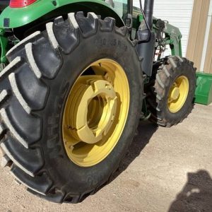 2016 John Deere 6120E MFWD