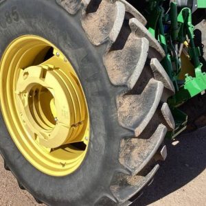 2016 John Deere 6120E MFWD