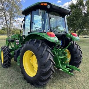 2015 John Deere 5100E