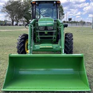 2015 John Deere 5100E