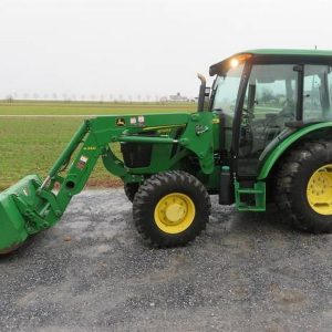 2015 John Deere 5065E