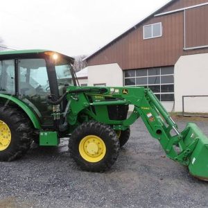 2015 John Deere 5065E