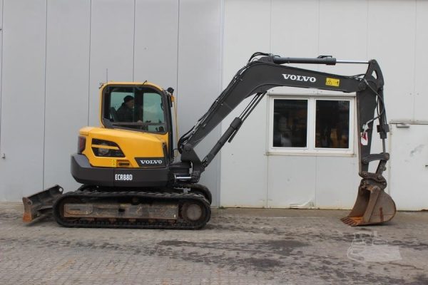 2018 VOLVO ECR88D