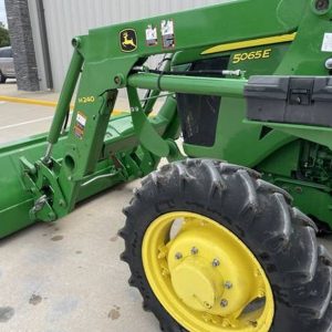 2017 John Deere 5065E Power Reverser