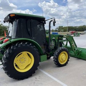 2017 John Deere 5065E Power Reverser