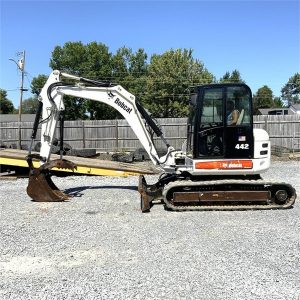 2005 BOBCAT 442