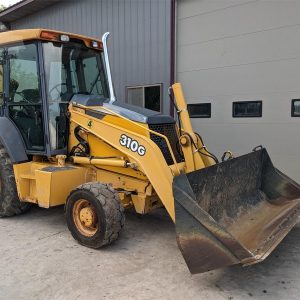 2004 DEERE 310G