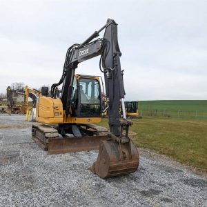 2015 DEERE Excavators 75G