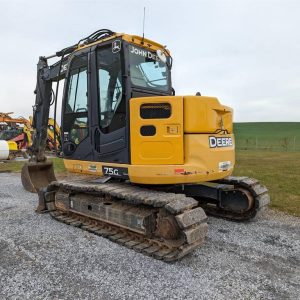 2015 DEERE Excavators 75G