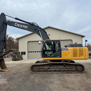 2013 DEERE 250G LC Excavators