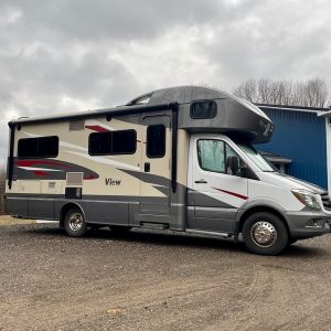 2017 Winnebago Class C RV VIEW 24J