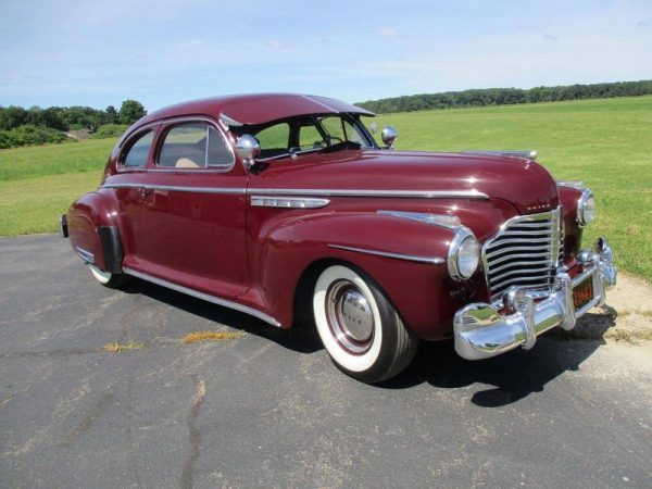 1941 Buick Special Sedanet