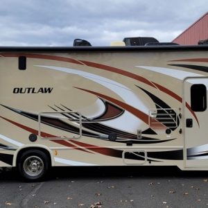 2018 Thor Motor Coach Class C RV OUTLAW 29H