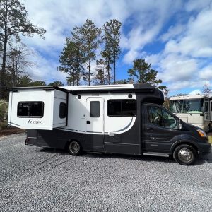 2019 Tiffin Motorhomes Class C RV Wayfarer 24TW