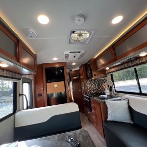 2019 Winnebago Class C RV Fuse 23T