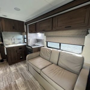 2020 Forest River Class C RV Sunseeker LE 2550DSLE Ford Chassis