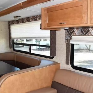 2018 Winnebago Class C RV Minnie Winnie 31K