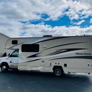 2021 Winnebago Class C RV MINNIE WINNIE 25B